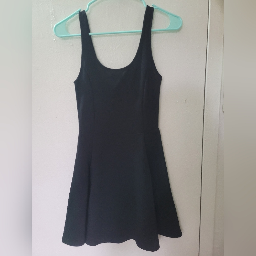 H&M | Black Ribbed Skater Dress